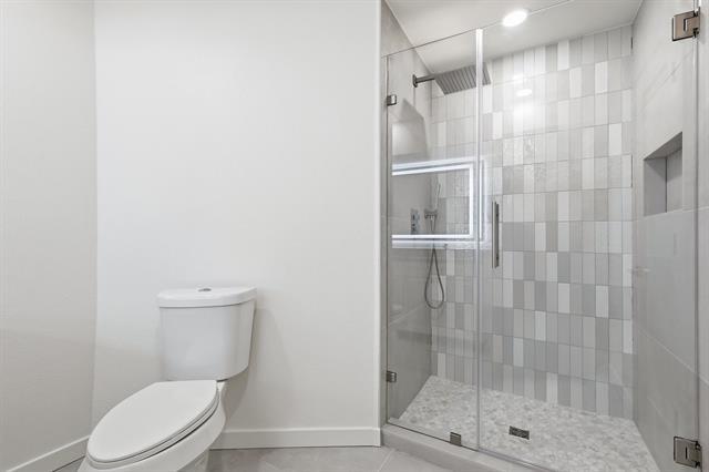 Building Photo - 4816 Amesbury Dr