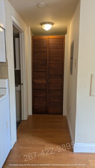 Building Photo - 126 S 46th St