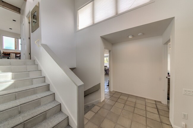 Building Photo - SANDIA HEIGHTS EXECUTIVE RENTAL 2+Story 3B...