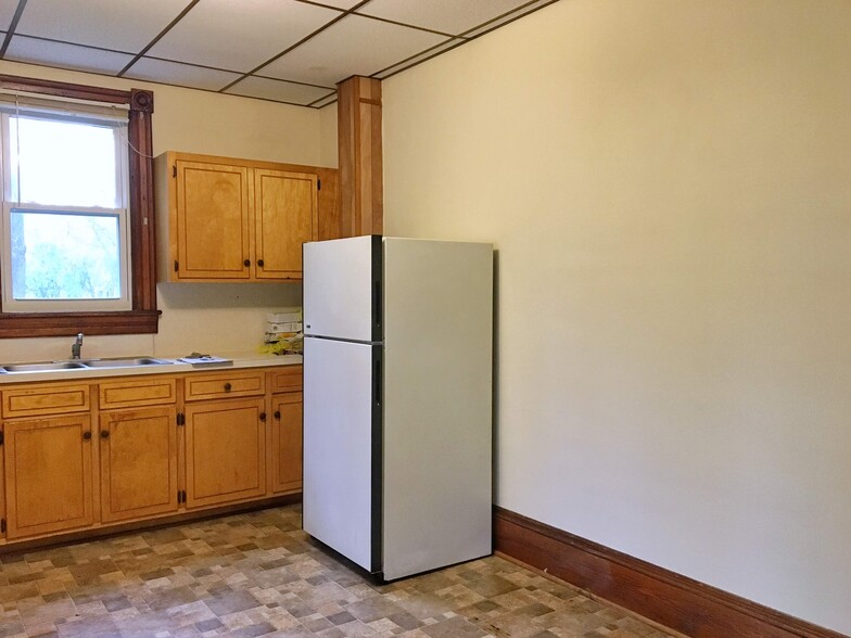 Building Photo - 48 N Fayette St