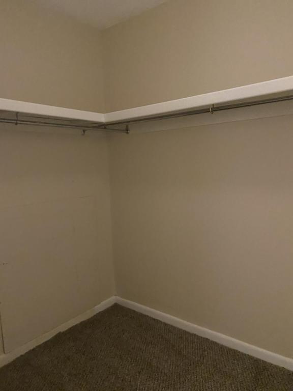 Building Photo - 6932 S Knoxville Ave