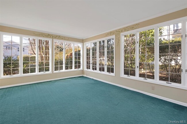 Building Photo - 695 Hunt Ln