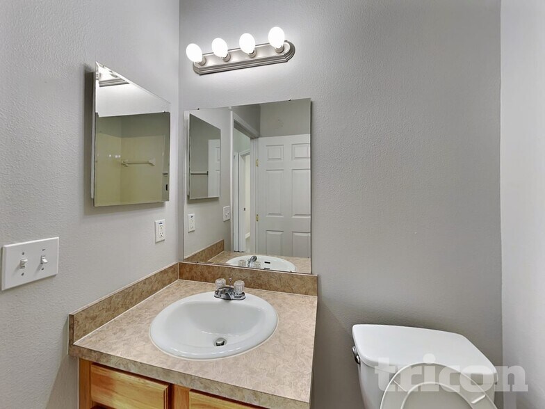 Building Photo - 14131 Lemon Yellow Tree Ln