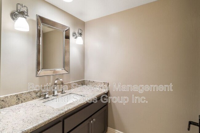 Building Photo - 35302 Vista De Todo