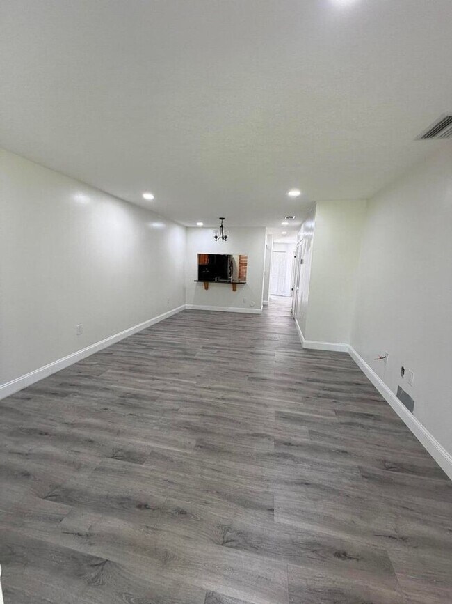 Building Photo - 4281 NW 120th Ln