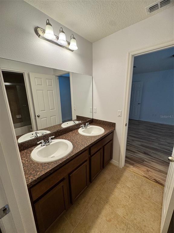 Building Photo - 2725 Monticello Way