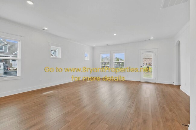 Building Photo - Gallatin - New 4-Bedrooms, 2.5 Baths