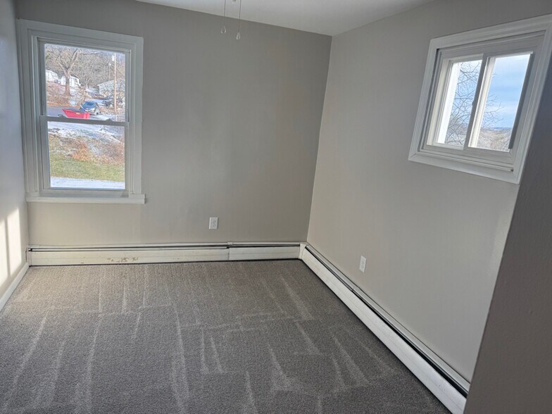 Building Photo - 156 Spring St