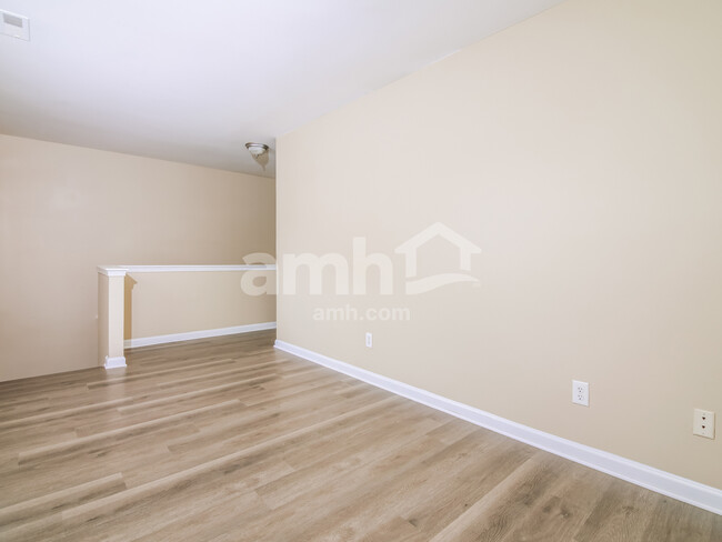 Building Photo - 1125 Rutledge Landing Dr