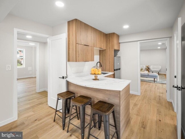 Building Photo - 8321 Raymond Ln