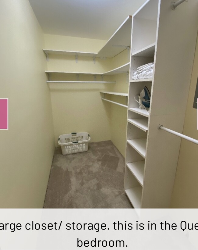 Walk in Closet(plenty of storage) - 2515 N Mozart St