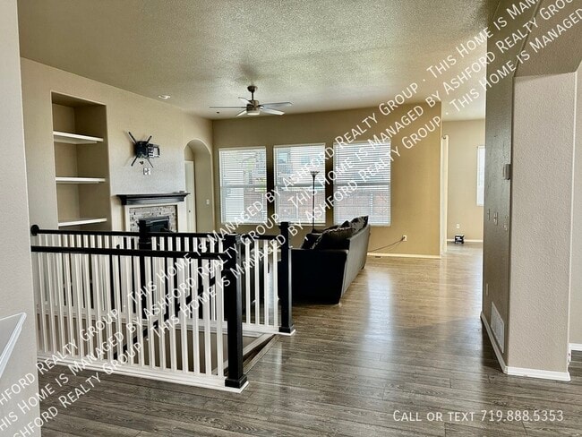 Building Photo - 2515 Hannah Ridge Dr
