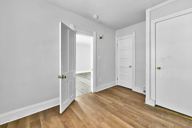 Building Photo - 3132 Elyria Ave