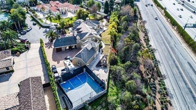 Building Photo - 151 Toby Ln