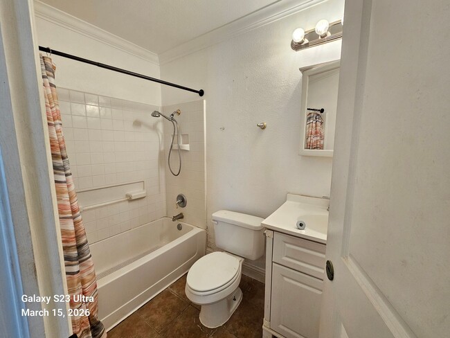 Building Photo - 19141ravenhillroad.is4lease.com