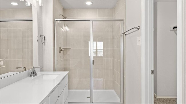 Building Photo - 3720 Paradise Way