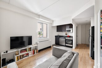 Building Photo - 1810 3rd Ave
