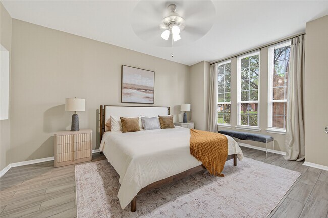 Building Photo - 6635 Queensclub Dr