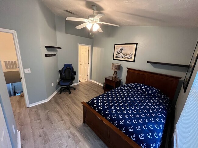 Bedroom 1 - 3901 SW 20th Ave