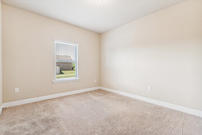 Building Photo - 13149 Kinlock Falls Ave