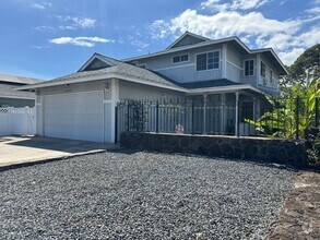 Building Photo - Free Perks, Spacious 4-Bedroom, 3-Bath Home!
