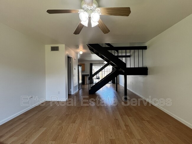 Primary Photo - 10633 Aristocrat Ct