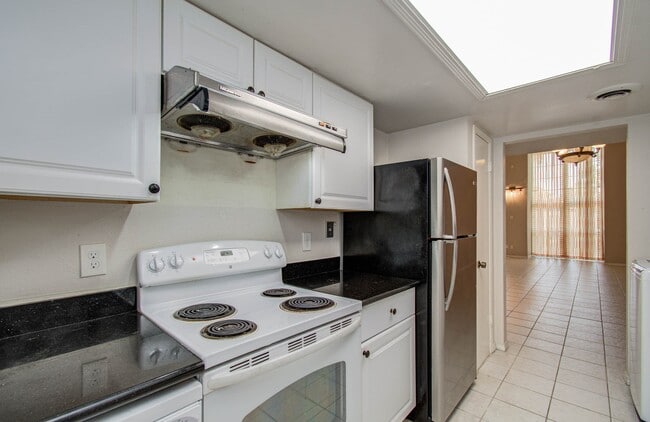 Building Photo - 12633 Memorial Dr