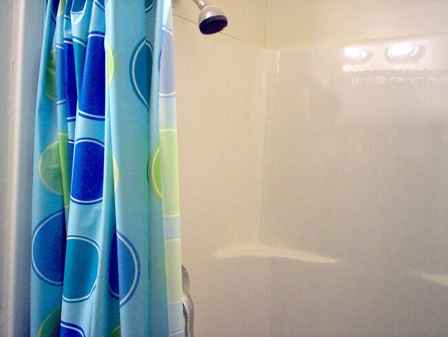 Building Photo - 114 S Smithville Rd