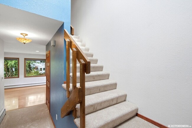 Building Photo - 18625 S Lowrie Loop