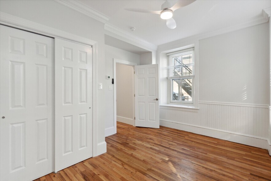 Building Photo - 75 W Ashland St