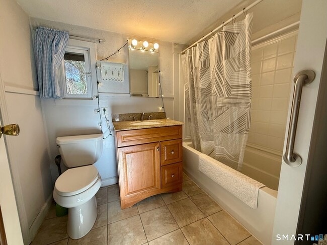 Building Photo - 120 Bloomingdale Rd