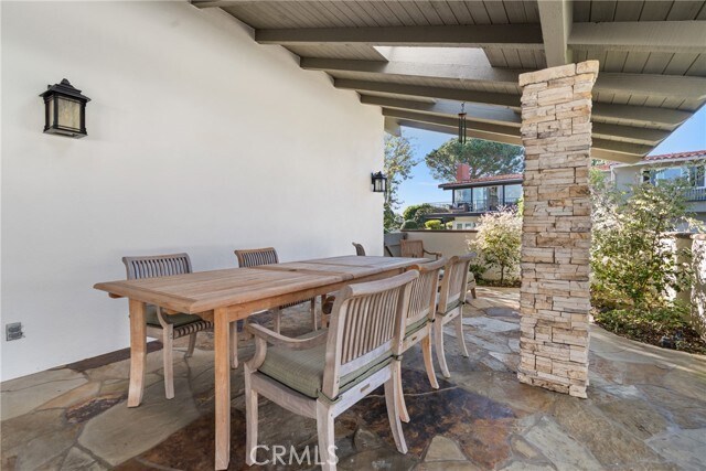 Building Photo - 2111 Vista Dorado