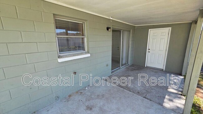 Building Photo - 1242 Coolmont Dr