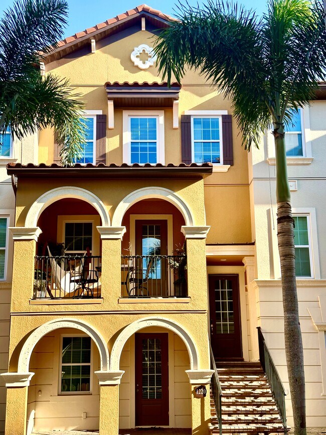 1220 Lobelia - 1220 Lobelia Dr