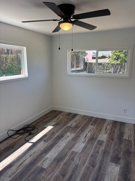 Building Photo - 12349 Glamis St