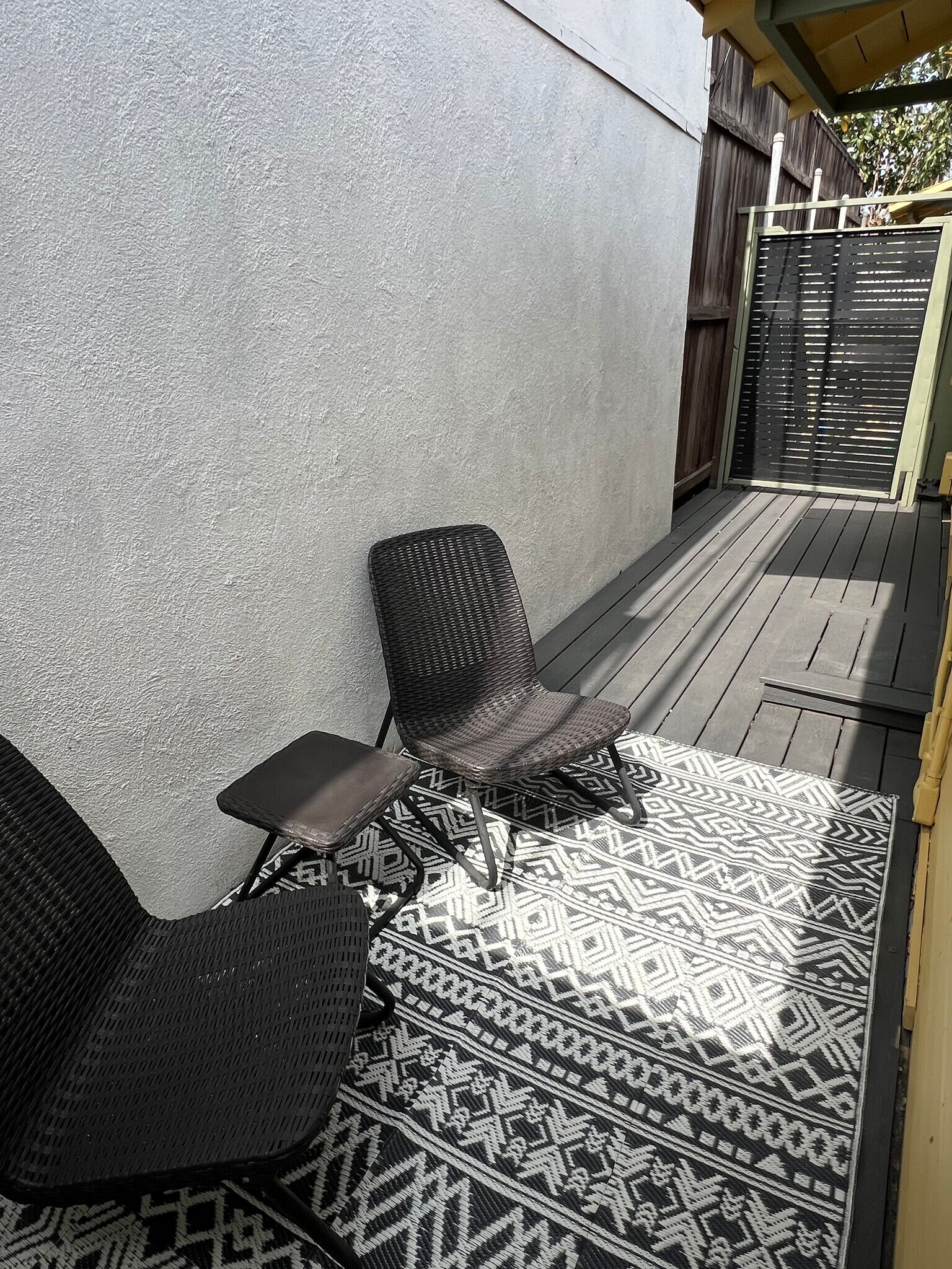 Private back deck - 5714 Virginia Ave
