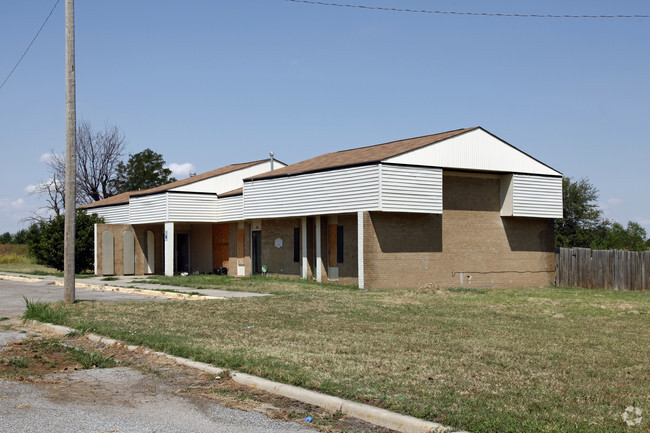 Building Photo - Renaissance Park