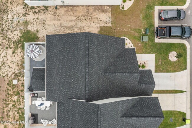 Building Photo - 150 Coastline Cir