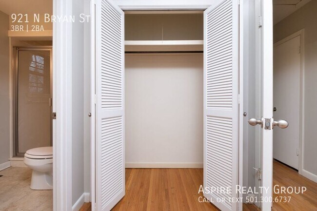 Building Photo - Updated 3 bedroom Home in Midtown
