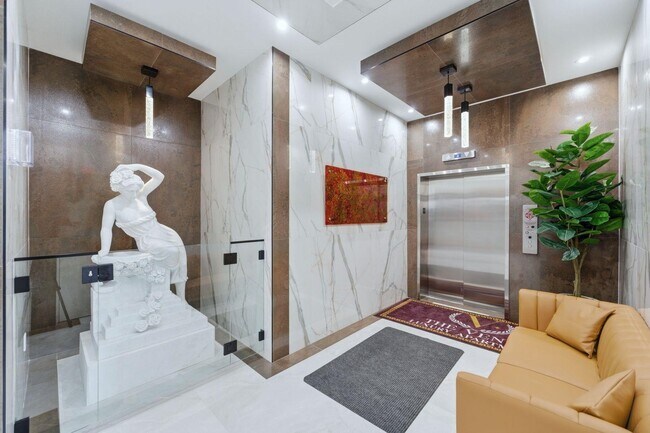 Building Photo - 8800 John F. Kennedy Blvd