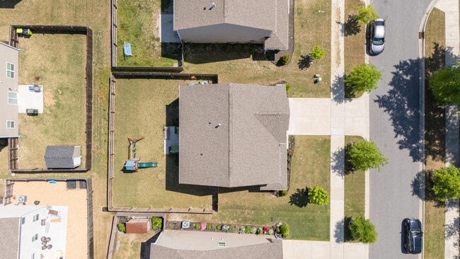 Building Photo - 1009 Chiles Dr