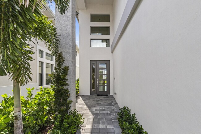 Building Photo - 10033 Stockrun Dr