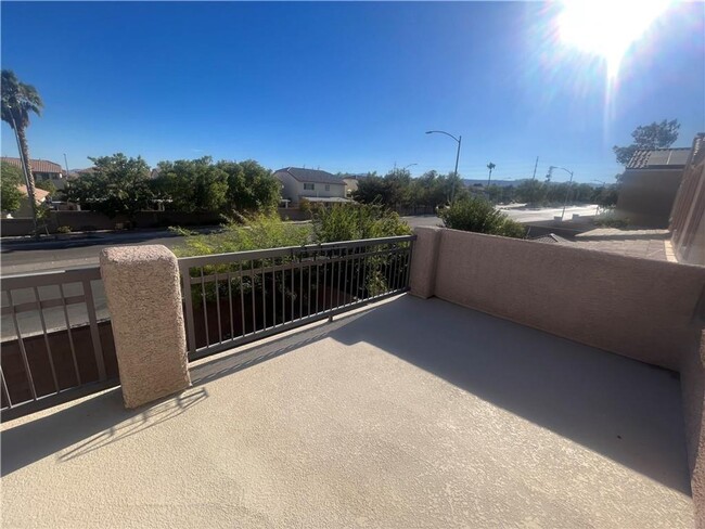 Building Photo - Move in Ready 2 Story 3 bedroom home SW