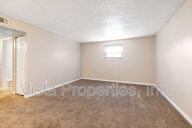 Building Photo - 4119 Glen Hill Manor Dr