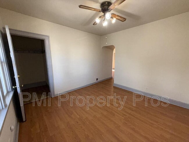 Building Photo - 3057 N Holton St