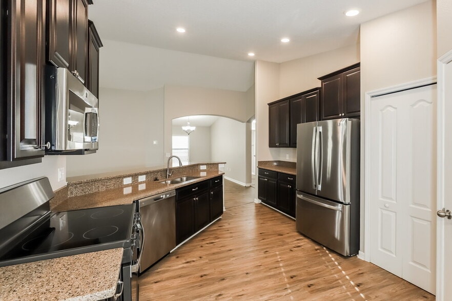 Building Photo - 14225 Stockwell Ln