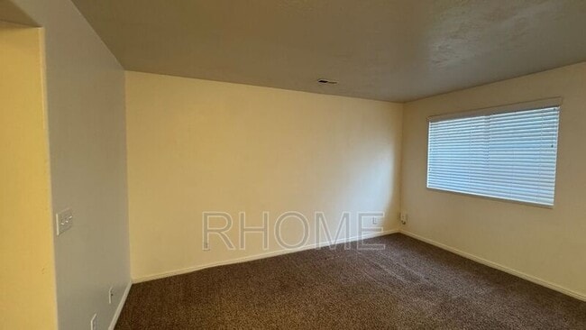 Building Photo - 6925 Florentine Way