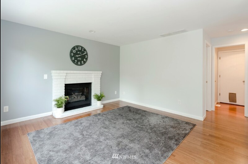 Building Photo - 2319 210th St SE