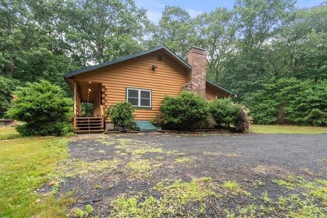 Building Photo - 56 Parmenter Ln