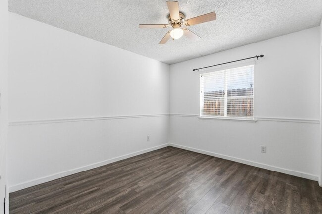 Building Photo - 3345 W Stuart Ave